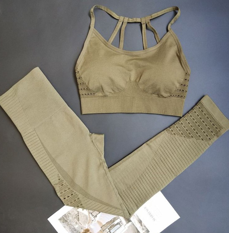 Studio Set — High-Waist Leggings & Sports Bra