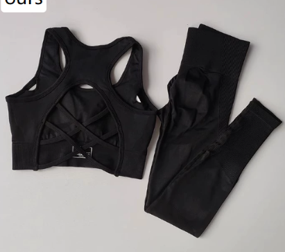 Studio Set — High-Waist Leggings & Sports Bra